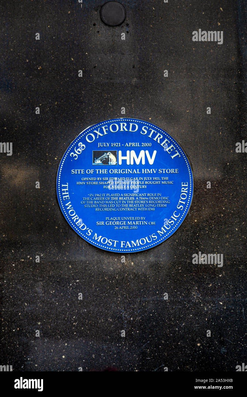 Blaue Plakette für HMV auf der Website der berühmtesten Music Store, Oxford Street, London, UK Stockfoto