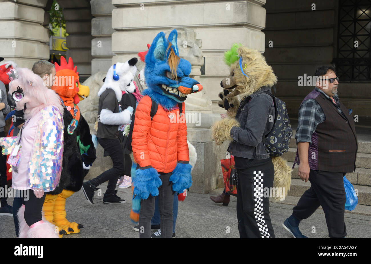 Pelz Demonstranten in tierischen Kostüm, Nottingham Stockfoto