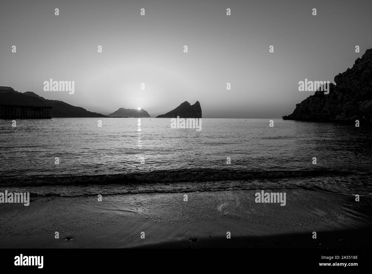 Sonnenaufgang am Strand in Aguilas, Murcia, Spanien Stockfoto