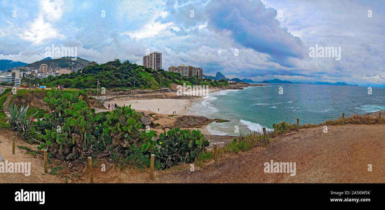 Panorama von der Pedra do Arpoador an der Copacabana Fort in Rio de Janeiro Stockfoto