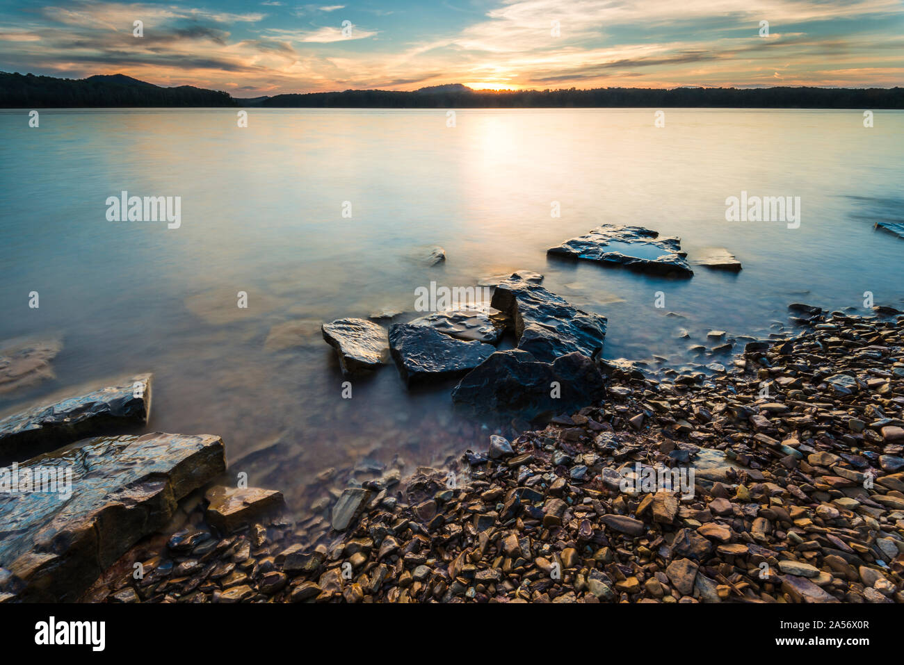 Sonnenuntergang auf Cave Run See, KY. Stockfoto