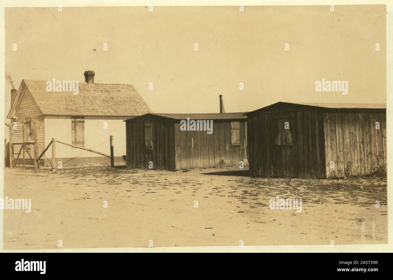 Blick auf den Dschungel, in Ft. Collins, der Abschnitt, in dem die Zuckerrüben Arbeiter leben, wenn sie nicht arbeiten die Rüben. In Greeley, dieser getrennten Abschnitt namens ist die Stiefmütterchen Bett (von der abwechslungsreichen und lebendige Farbgebung der Häuser). In Sterling, es ist Petersburg genannt.&quot Abstract: Fotografien aus den Aufzeichnungen des Nationalen Kinderarbeit Committee (USA) Stockfoto