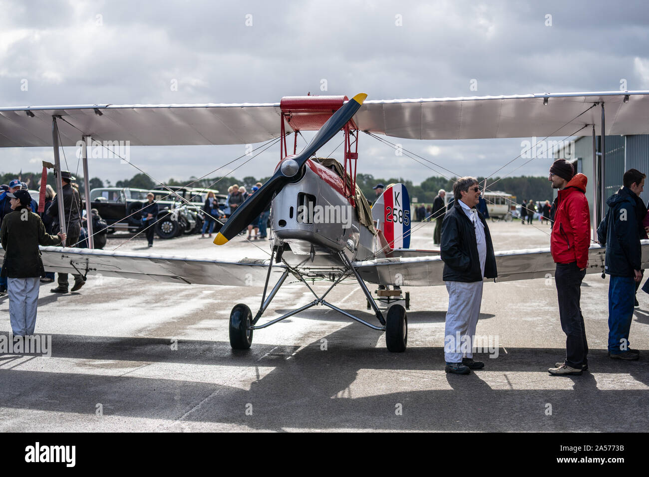 OLD WARDEN, BEDFORDSHIRE, Großbritannien, Oktober 6, 2019. De Havilland DH 82 Tiger Moth. Renntag um Shuttleworth. Stockfoto