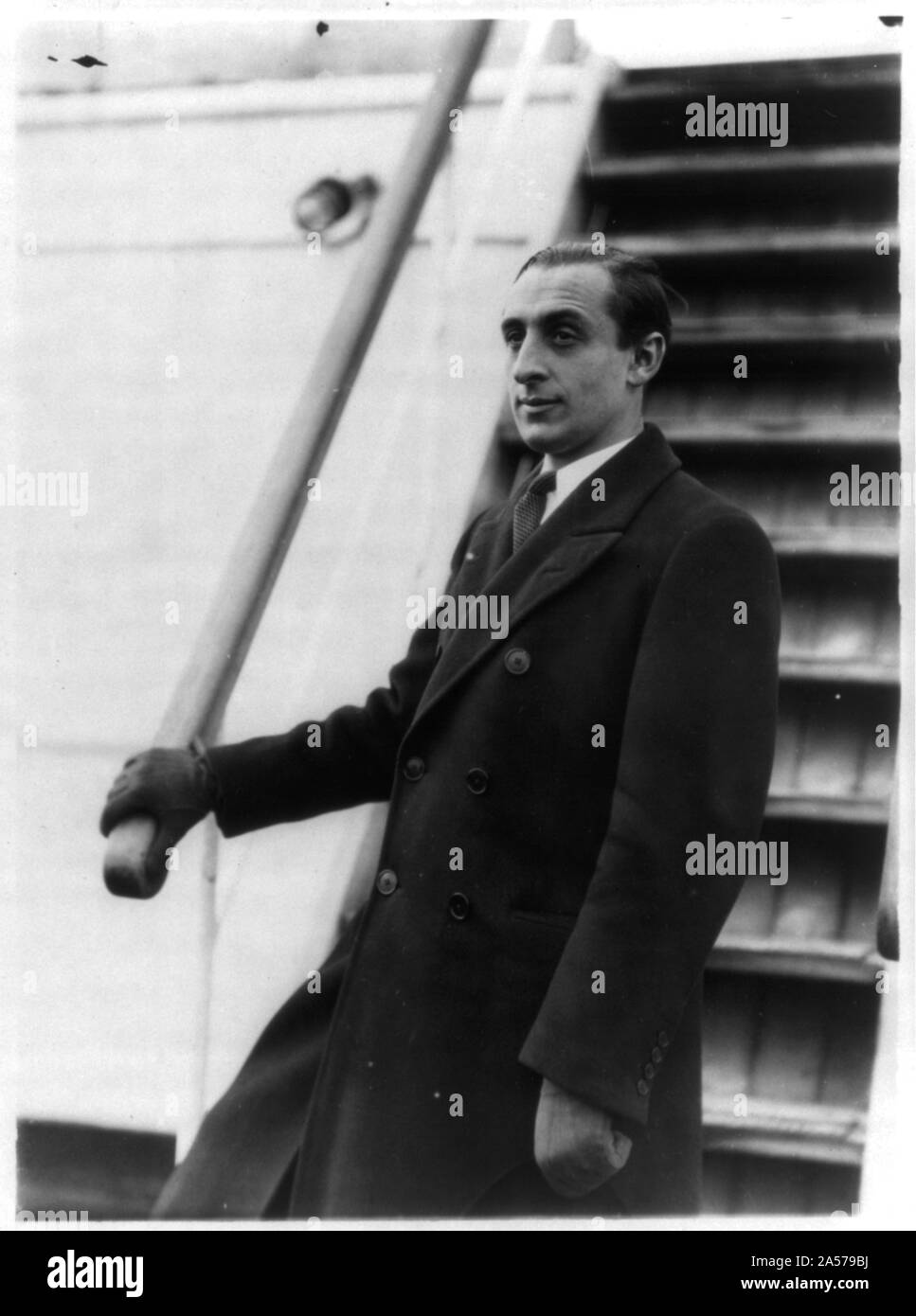 Vladimir Horowitz, 1904 -, Brustbild, durch Schritte stehen, nach links Stockfoto