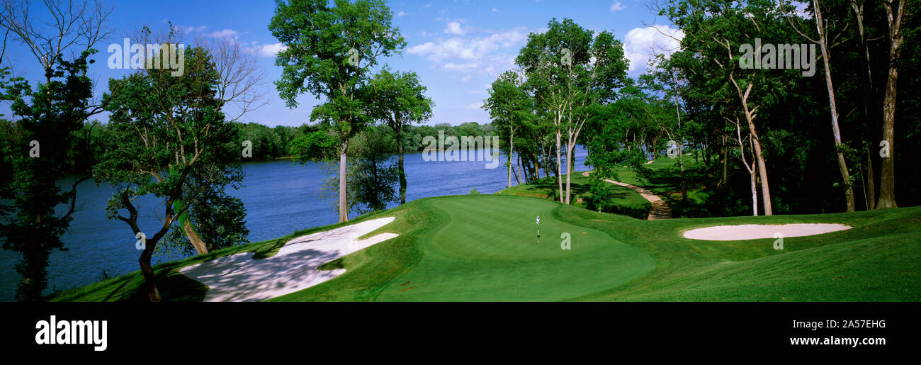 Golfplatz am Flußufer, Fluss Creek Club, Leesburg, Lake County, Virginia, USA Stockfoto