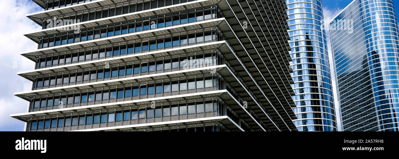 Low Angle View von Gebäuden in einer Stadt, ExxonMobil, Chevron, Houston, Texas, USA Stockfoto