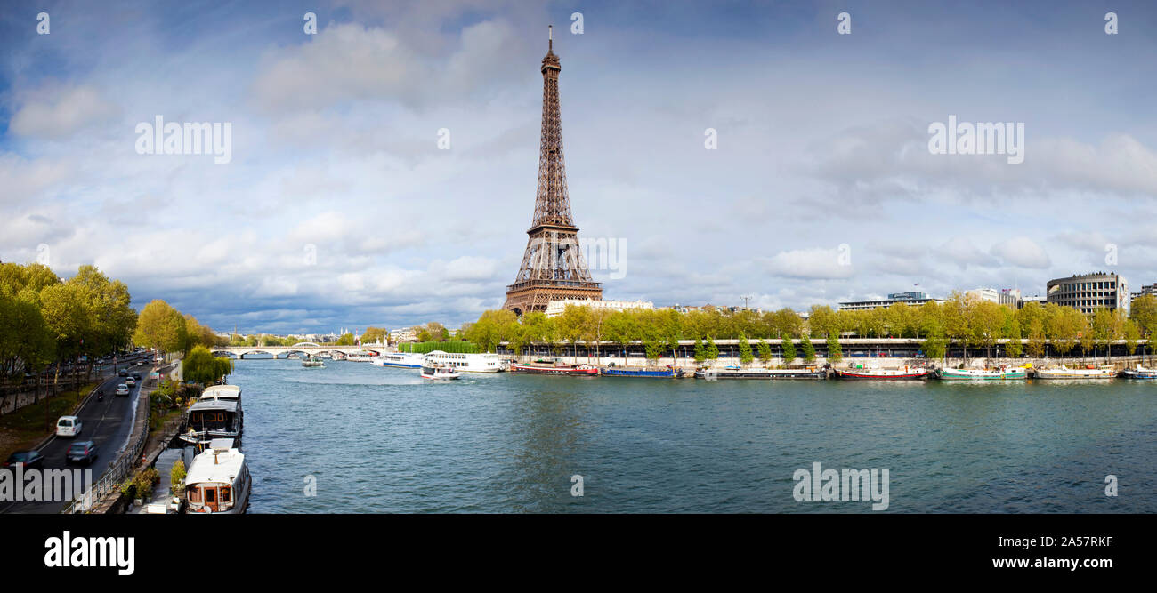 Eiffelturm von Pont De Bir-Hakeim, Paris, Ile-De-France, Frankreich Stockfoto