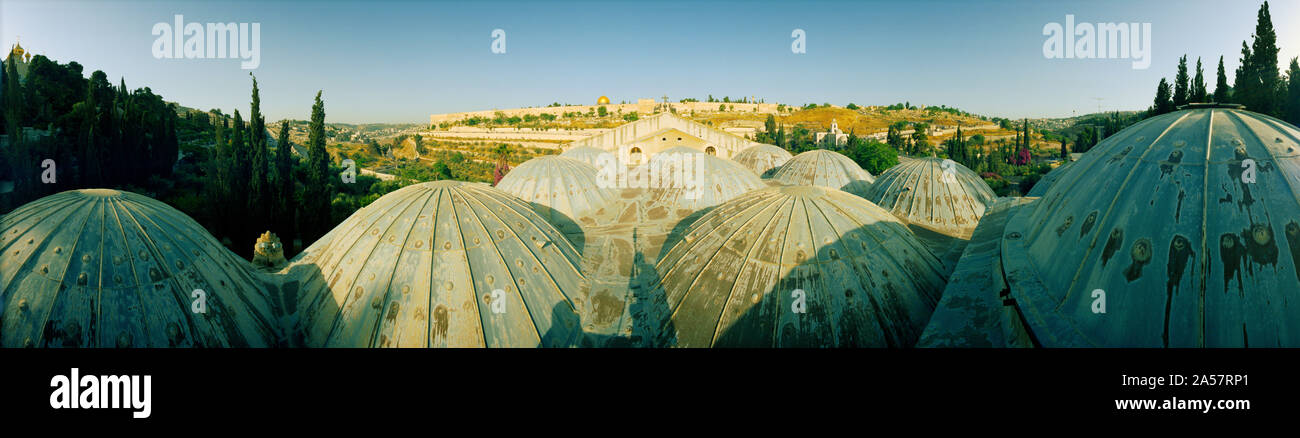 Kuppeln der Kirche aller Nationen, Jerusalem, Israel Stockfoto