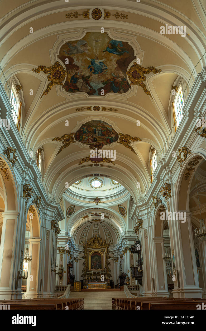 Mittelschiff, der Kathedrale von San Giustino, Chieti Stockfoto