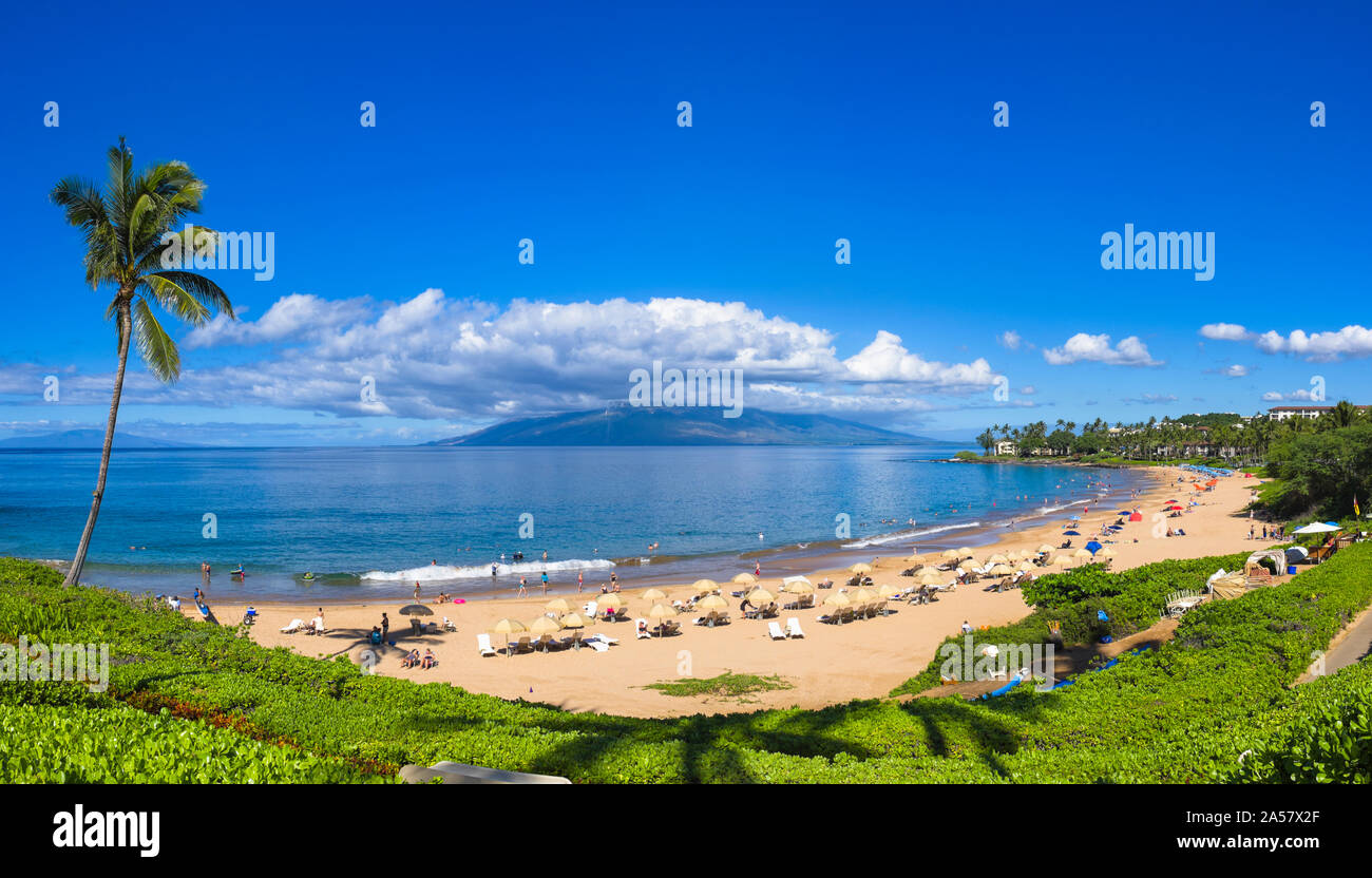 Touristen auf Wailea Beach in Wailea, Maui, Hawaii, USA Stockfoto