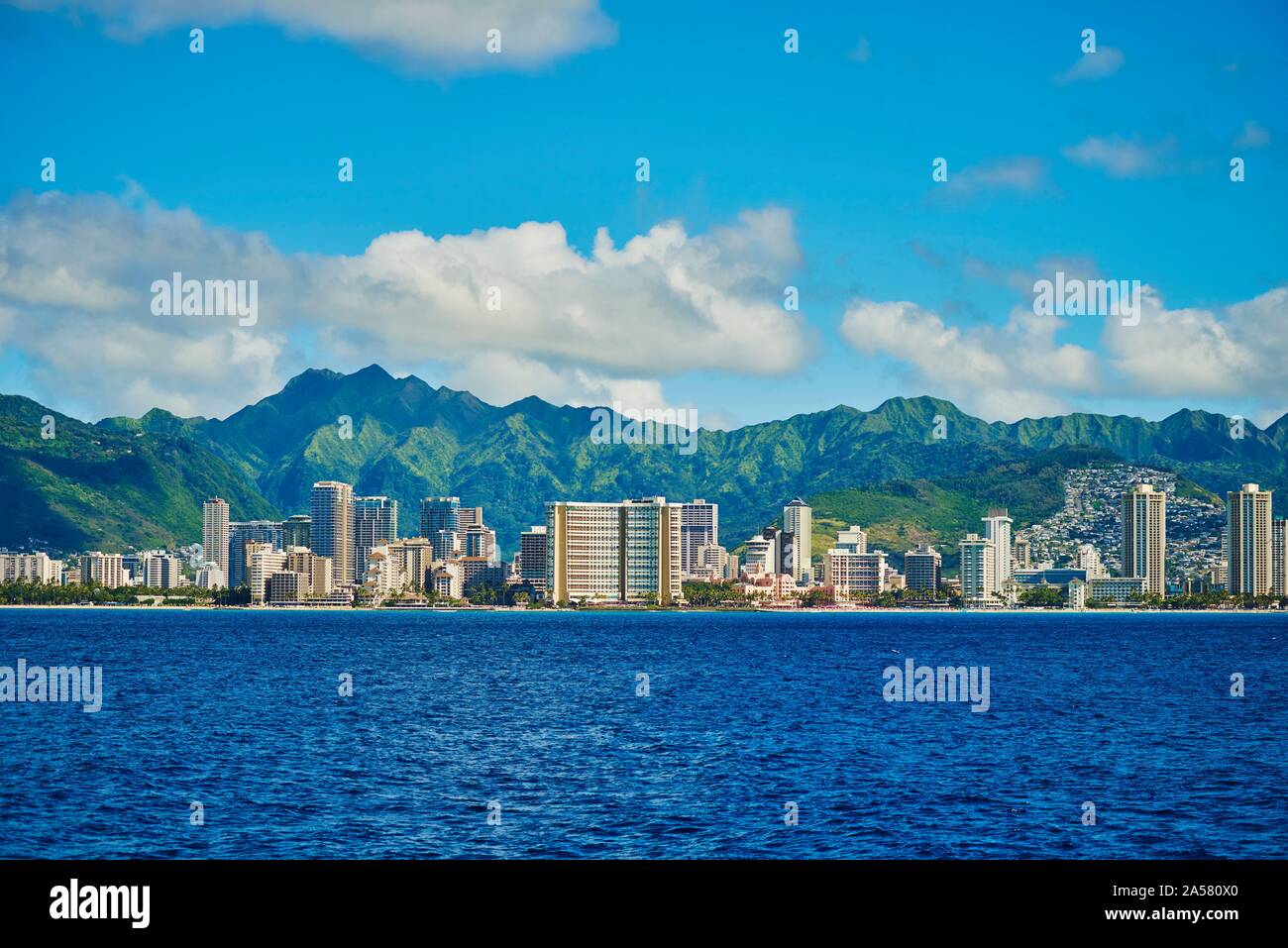 Landschaft von hohen Gebäuden am Strand, Honolulu, Hawaii Insel Oahu, O'ahu, Hawaii, Aloha State, USA Stockfoto