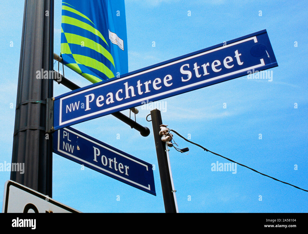 Straßenschild aus niedrigen Winkel, Atlanta, Georgia, USA Stockfoto