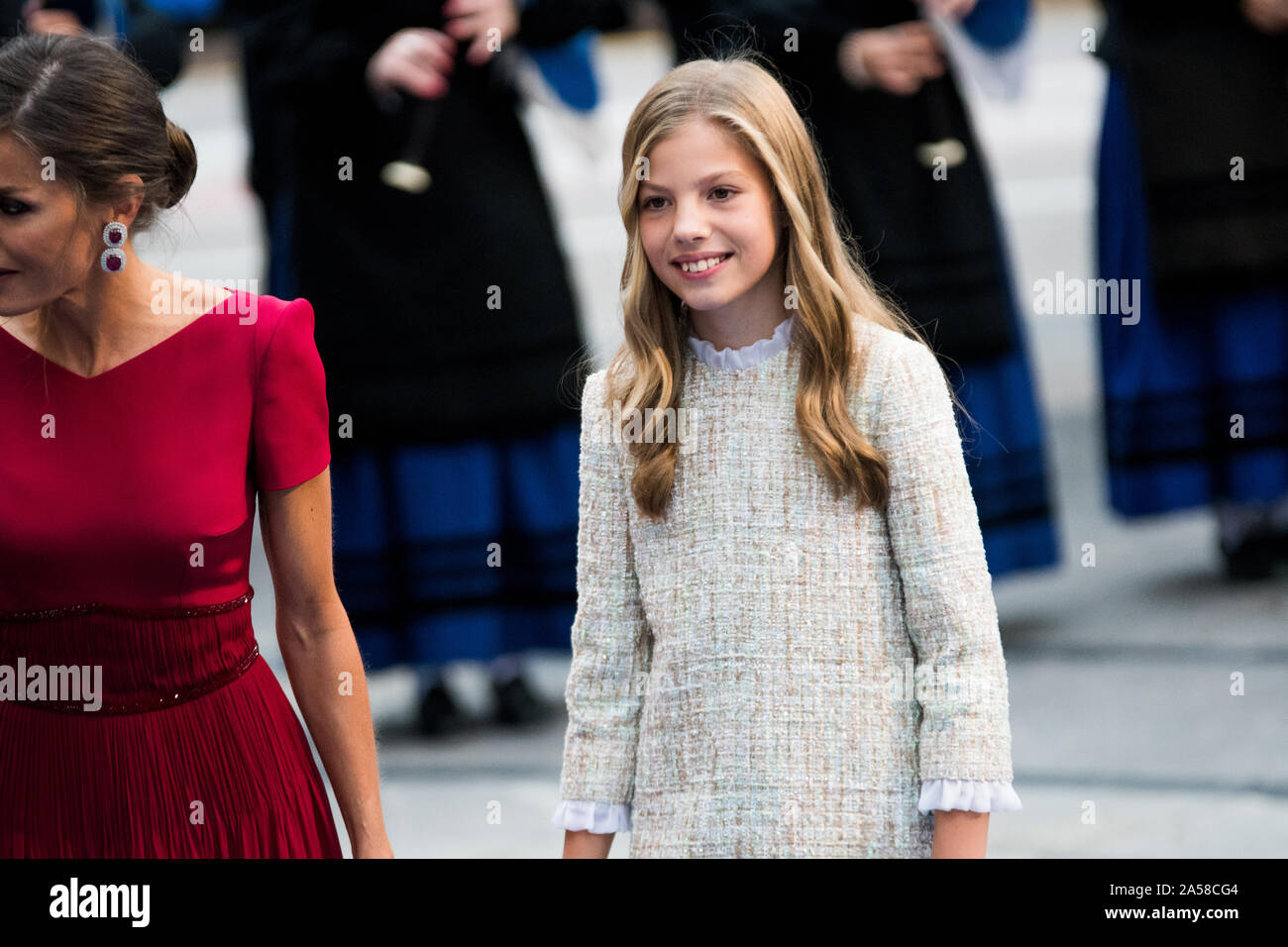 Oviedo, Spanien. Okt, 2019 18. Infanta Sofía von Spanien während der Zeremonie der Prinzessin von Asturien Auszeichnungen in Campoamor Theater am 18. Oktober 2019 in Oviedo, Spanien. Quelle: David Gato/Alamy leben Nachrichten Stockfoto