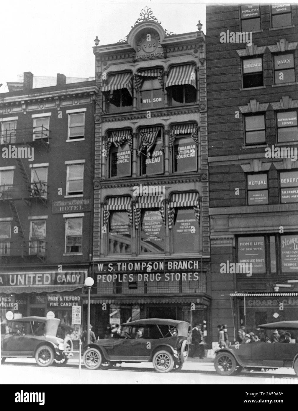 Die Außenseite des Droge People's Store, W.S. Thompson Zweig, 15. und New York Ave., Washington, D.C. Ca. 1909-1932 Stockfoto