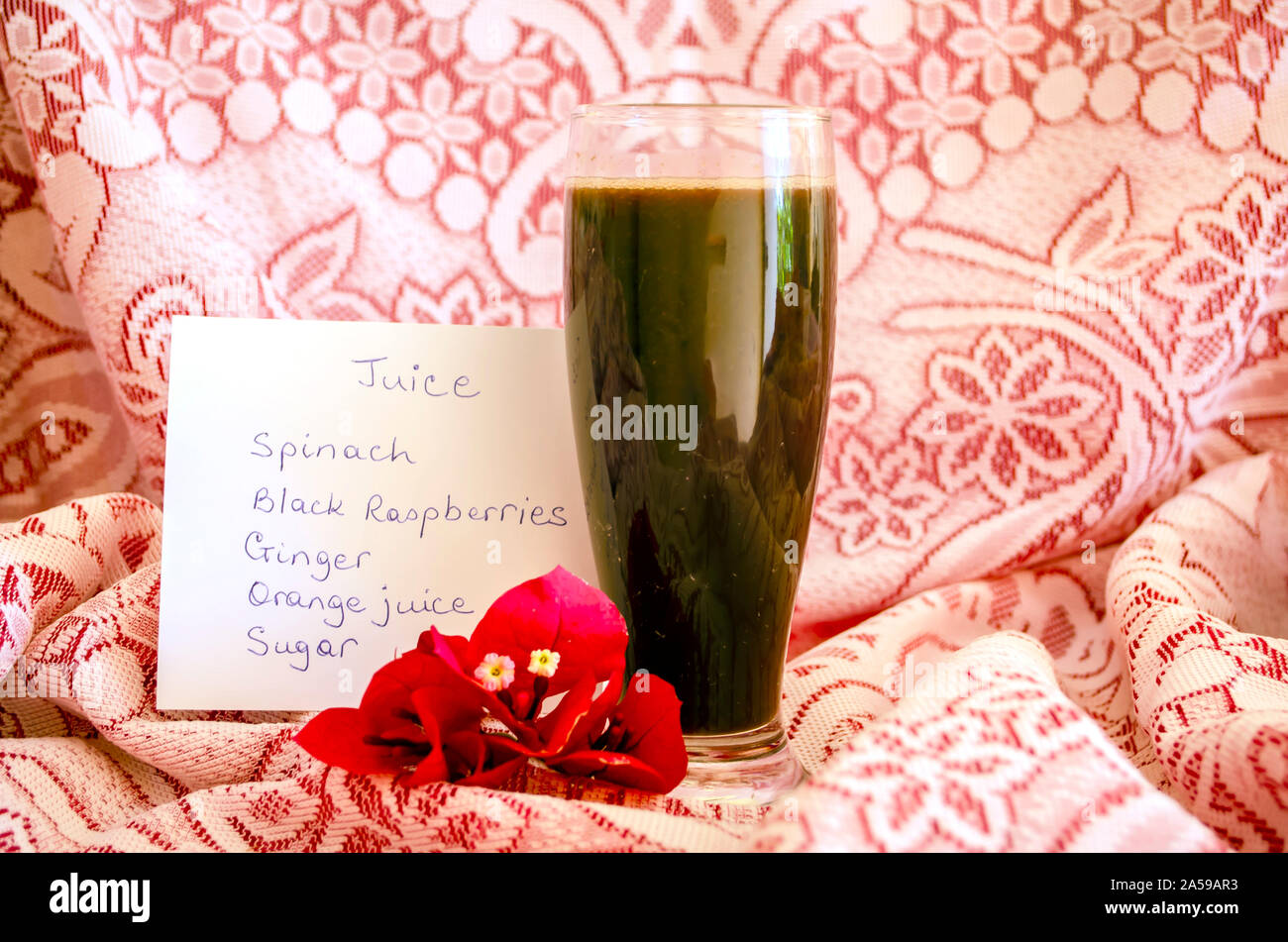 Glas Natürliche schwarze Himbeersaft Stockfoto