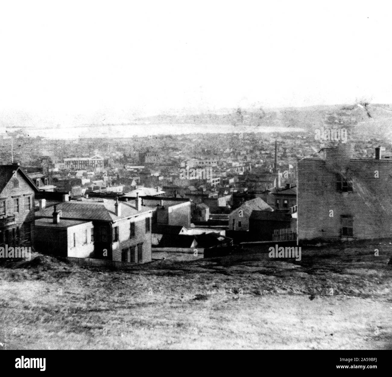Geschichte Kaliforniens - von der Ecke Jones und California Street, mit Blick auf die Mission Bay, San Francisco Ca. 1866 Stockfoto