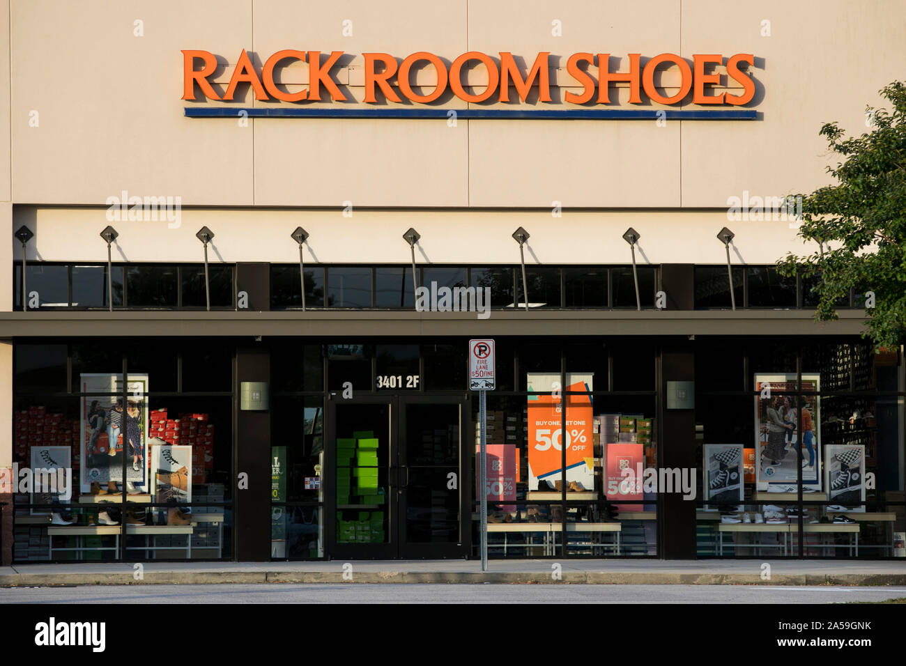 Rack Of Shoes Stockfotos Rack Of Shoes Bilder Alamy