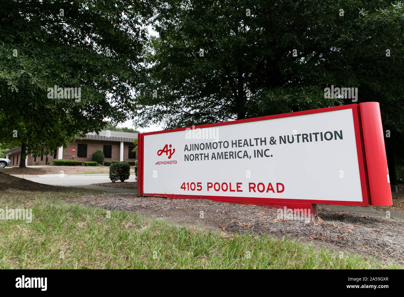 Ein logo Zeichen außerhalb einer Anlage von Ajinomoto Gesundheit & Ernährung North America, Inc. beschäftigt, in Raleigh, North Carolina, am 14. September 2019 Stockfoto