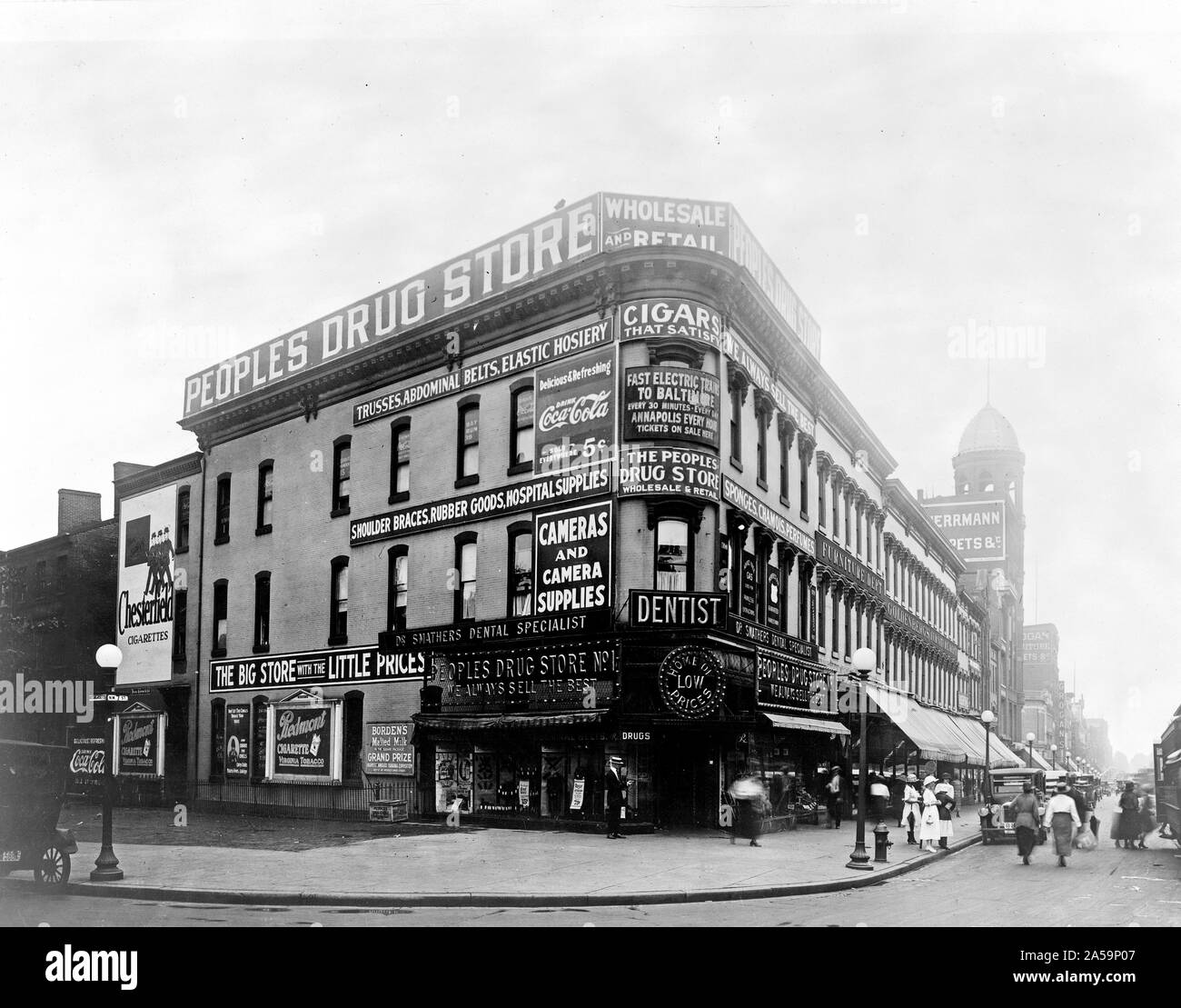 Der Menschen Drug Store, Washington, D.C., Blick nach Süden auf die Seventh Street, N.W., von Massachusetts Avenue Ca. 1921 Stockfoto