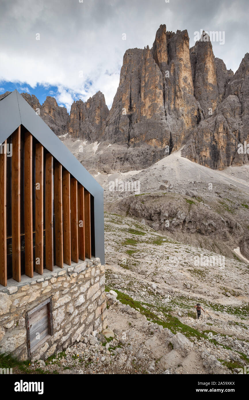 Der pradidali Alpin Biwak in der Pale di San Martino Berg Gruppe. Cima Canali Peak. Die Dolomiten des Trentino. Italienische Alpen. Europa. Stockfoto