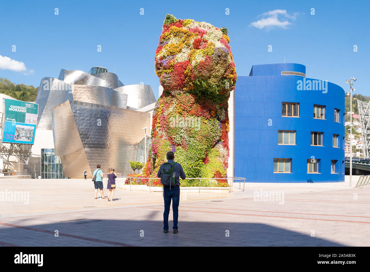 Jeff Koons' Skulptur Welpen außerhalb des Guggenheim Museum, Bilbao, Spanien Stockfoto