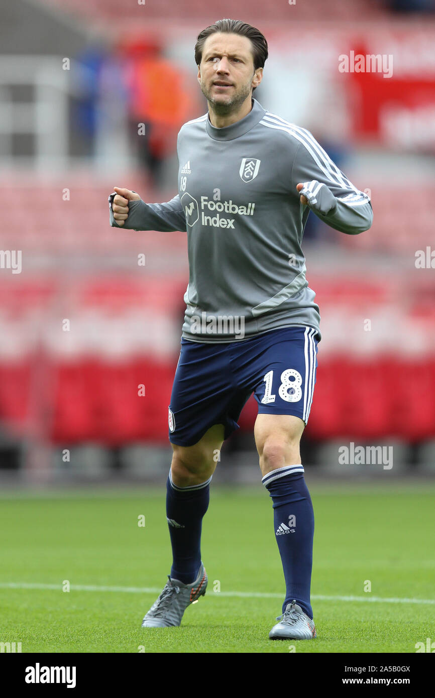 Stoke-on-Trent, Großbritannien. Okt, 2019 19. Fulham Mittelfeldspieler Harry Arter (18) Während der EFL Sky Bet Championship Match zwischen Stoke City und Fulham auf der bet365-Stadion, Stoke-on-Trent, England am 19. Oktober 2019. Foto von Jurek Biegus. Nur die redaktionelle Nutzung, eine Lizenz für die gewerbliche Nutzung erforderlich. Keine Verwendung in Wetten, Spiele oder einer einzelnen Verein/Liga/player Publikationen. Credit: UK Sport Pics Ltd/Alamy leben Nachrichten Stockfoto