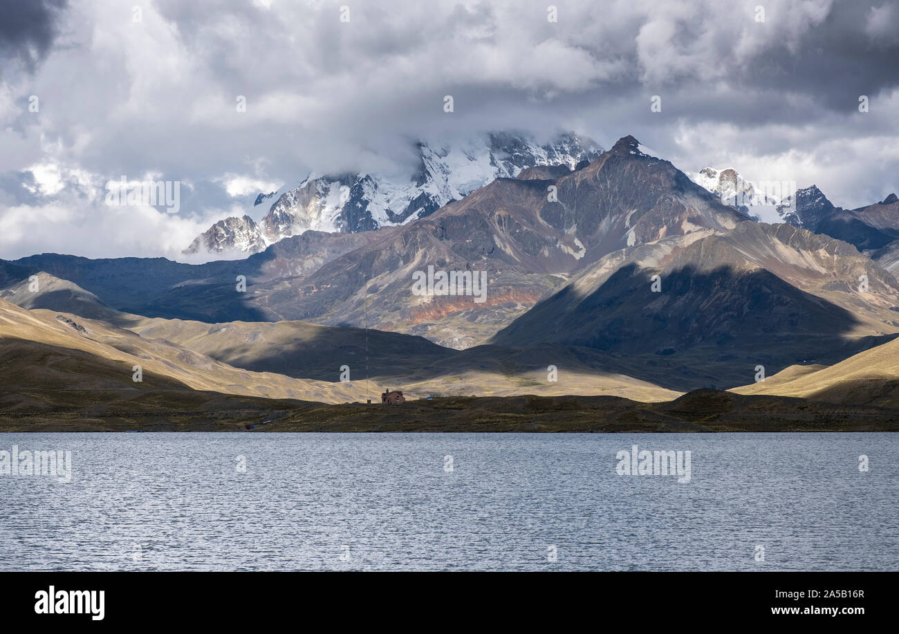 Blick auf den Berg Huayna Potosi, Bolivien Stockfoto