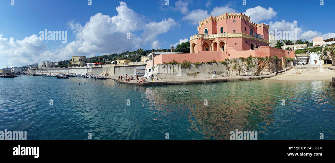 Burg am Hafen von Tricase Porto, Lecce, Apulien, Italien Stockfoto