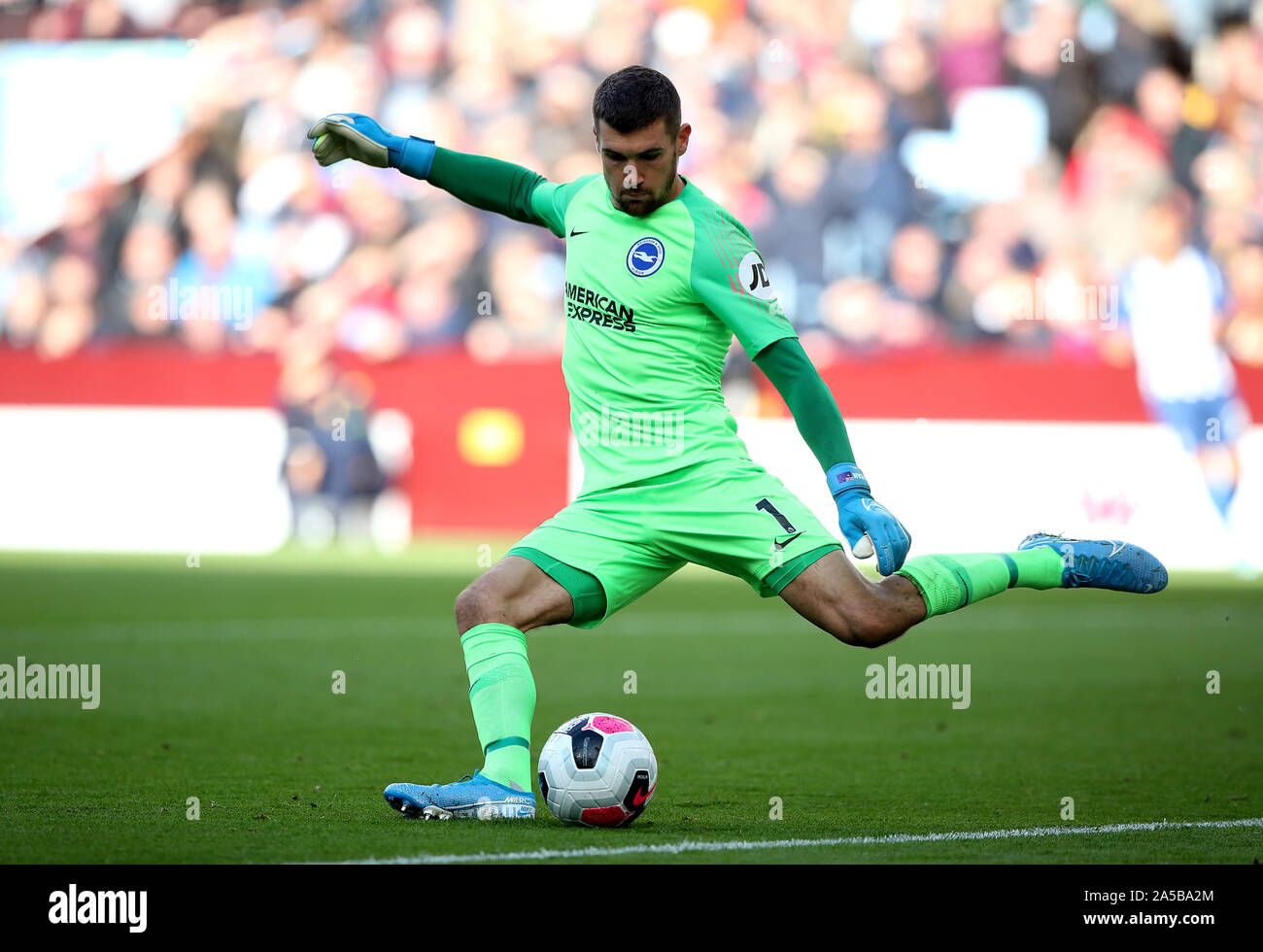 Brighton und Hove Albion Torhüter Matthew Ryan während der Premier League Match in der Villa Park, Birmingham. Stockfoto