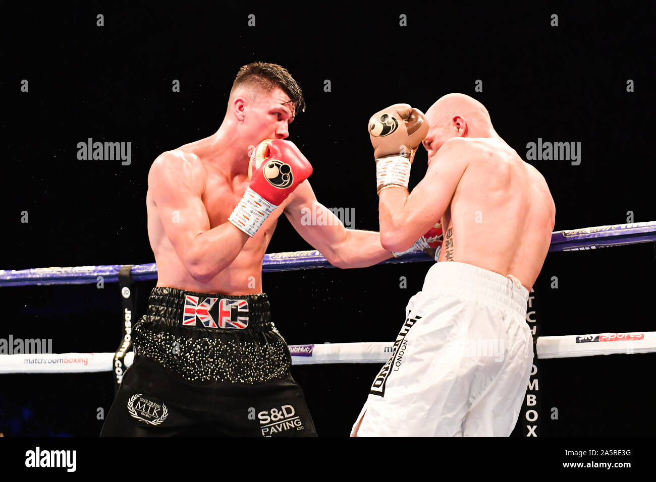 NEWCASTLE, Großbritannien. Okt, 2019 19. Kieron Conway vs Konrad Super-Welterweight Stempkowski-Wettbewerb während unter Kampf Karte von Robbie Davies JR vs Lewis Ritson an Utilita Arena am Samstag, den 19. Oktober 2019 in Newcastle, Großbritannien. Credit: Taka G Wu/Alamy leben Nachrichten Stockfoto