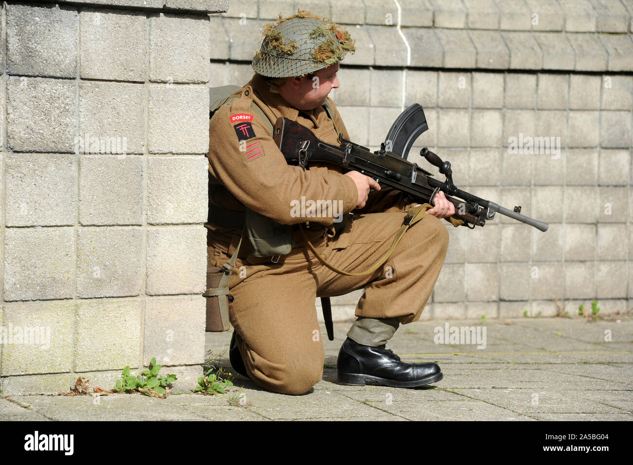 Re-enactors als britische Soldaten aus dem 2. Weltkrieg gekleidet Stockfoto