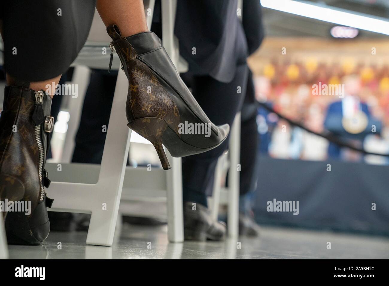 Louis Vuitton Boots Stockfotos und -bilder Kaufen - Alamy