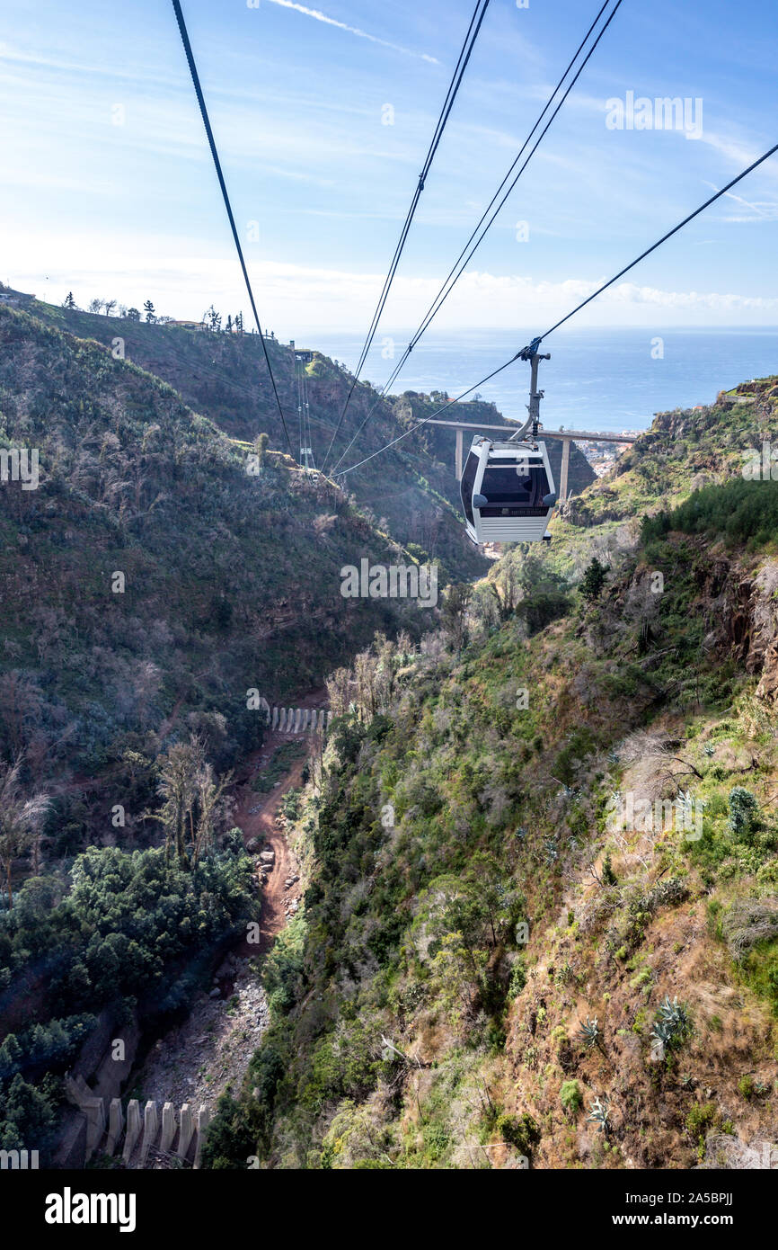 Teleférico Do Jardim Botânico. Seilbahn zum Botanischen Garten, Funchal, Madeira, Portugal Stockfoto