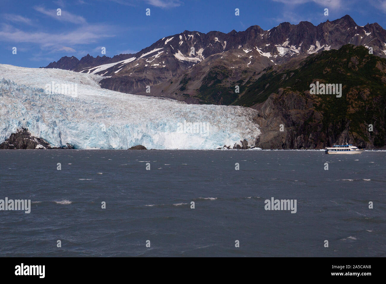Teil des Kenai Fjords National Park, Aialik Gletscher ist ein Gletscher in der Kenai Halbinsel Borough in Alaska in der Nähe von Seward. Stockfoto
