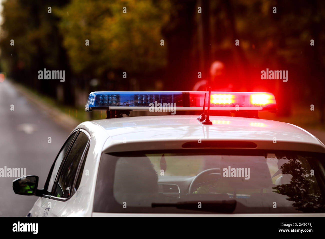 Details mit den roten und blauen Lichtern Sirene auf einem Polizei Auto  Stockfotografie - Alamy