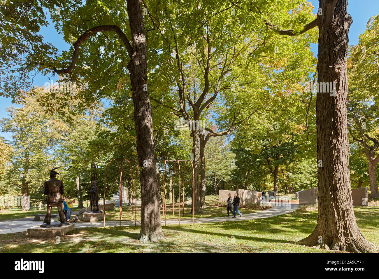 Landschaft des Monument in Queenston Heights Ontario Kanada Nationen. Ein Denkmal für die einheimischen Kämpfer auf kanadischer Seite im Krieg von 1812 Stockfoto