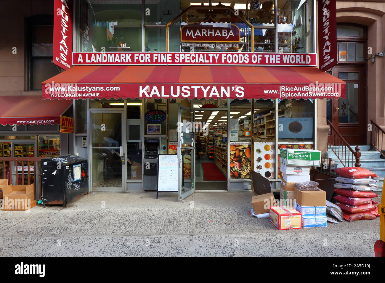 Kalustyan's, 123 Lexington Ave., New York, NY. aussen Storefront einer Spezialität in der Curry Hill Gegend von Manhattan. Stockfoto