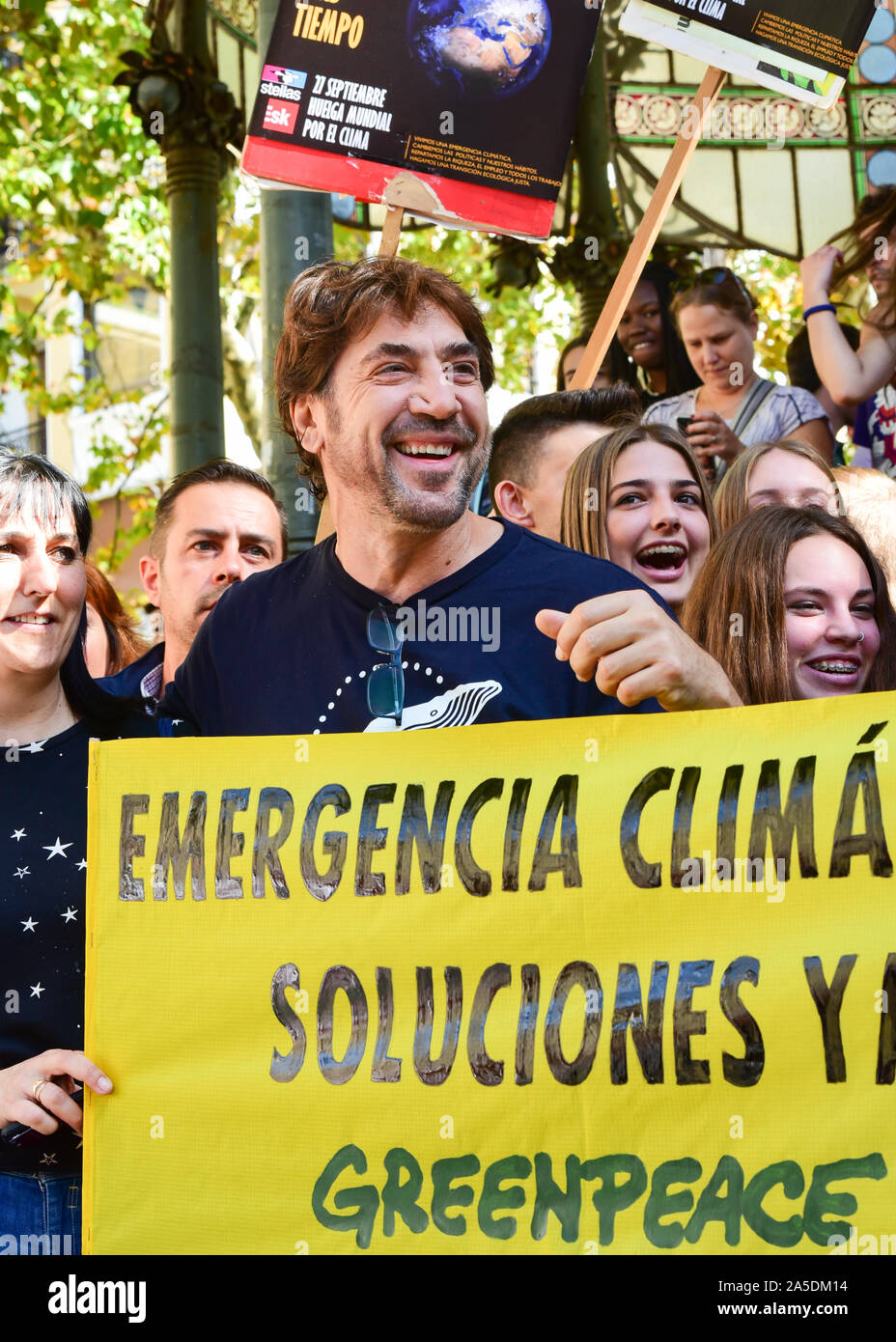 Während des Internationalen Filmfestivals San Sebastián (Spanien) nahm Javier Bardem am 27. September 2019 an einem Greenpeace-Protest Teil. Stockfoto