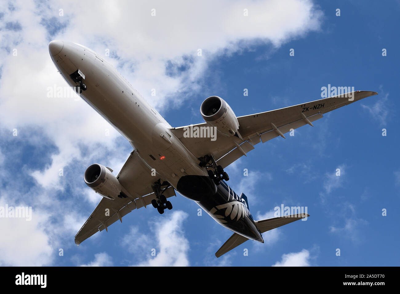 Boeing 787 ZK-NZH von Air New Zealand, Ansatz von Flughafen Perth, Western Australia Stockfoto