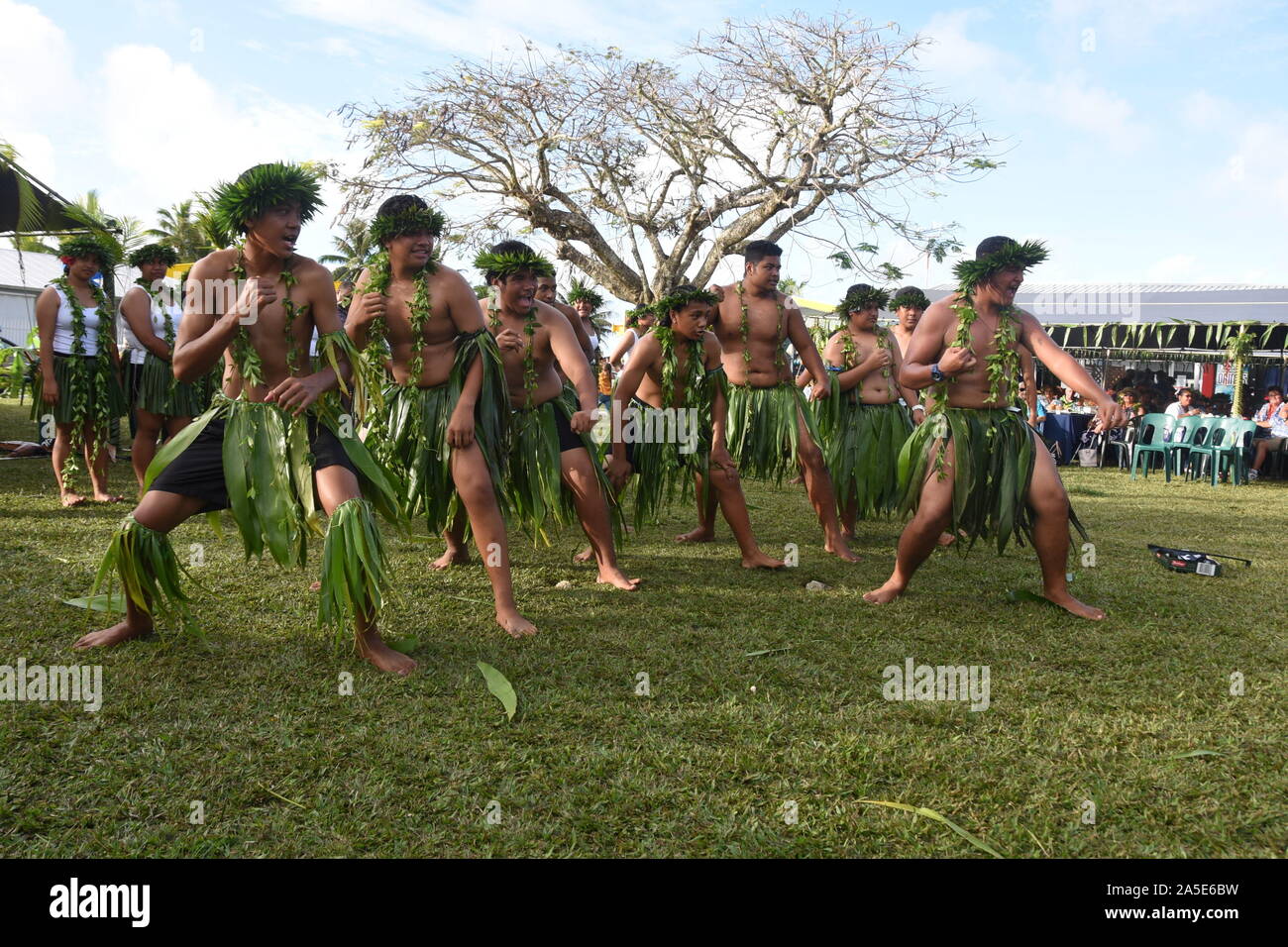 Alofi Niue. Okt, 2019 19. Die Menschen feiern den 45. Jahrestag der Verfassung von Niue in Alofi, Niue, Okt. 19, 2019. Samstag markiert der 45. Jahrestag der Verfassung von Niue. Niue ist die Gewährung von der Neuseeländischen Parlament im Jahr 1974 gefeiert wird jährlich als seine Unabhängigkeit auf 'Tag der Verfassung" Am 19. Credit: Lu Huaiqian/Xinhua/Alamy leben Nachrichten Stockfoto