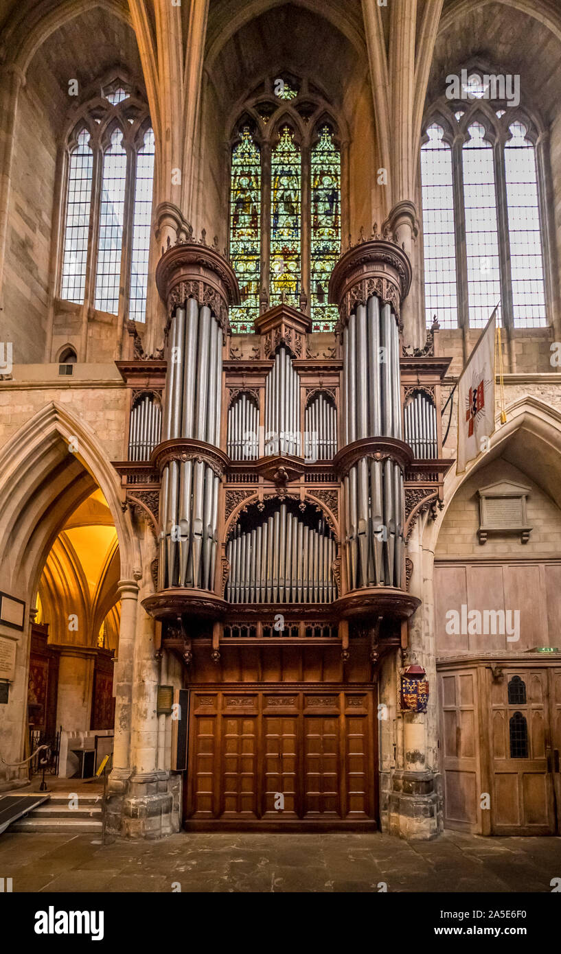 Orgelpfeifen in Southwark Cathedral (die Kathedrale und die Stiftskirche St. Retter und St Mary Overie), Southwark, London, UK. Stockfoto