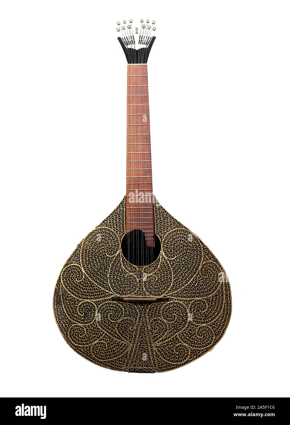 Portugiesischen Coimbra Gitarre. Luxuriöse filigrane Modell. Über weiß Isoliert Stockfoto