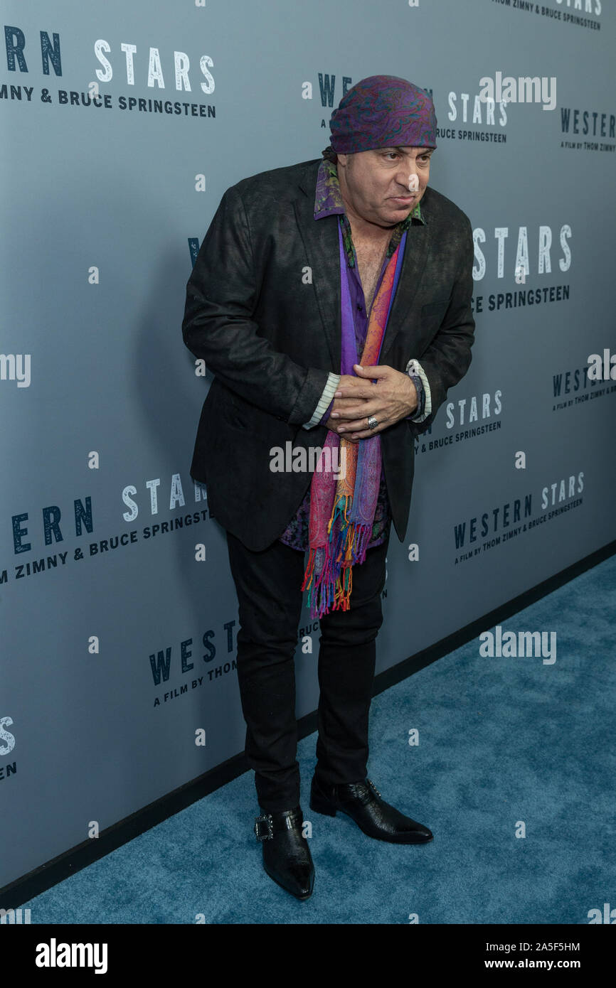 NEW YORK, NEW YORK - 16. Oktober: Steven Van Zandt besucht 'westlichen Stars New York Siebung an Metrograph am Oktober 16, 2019 in New York City. Stockfoto