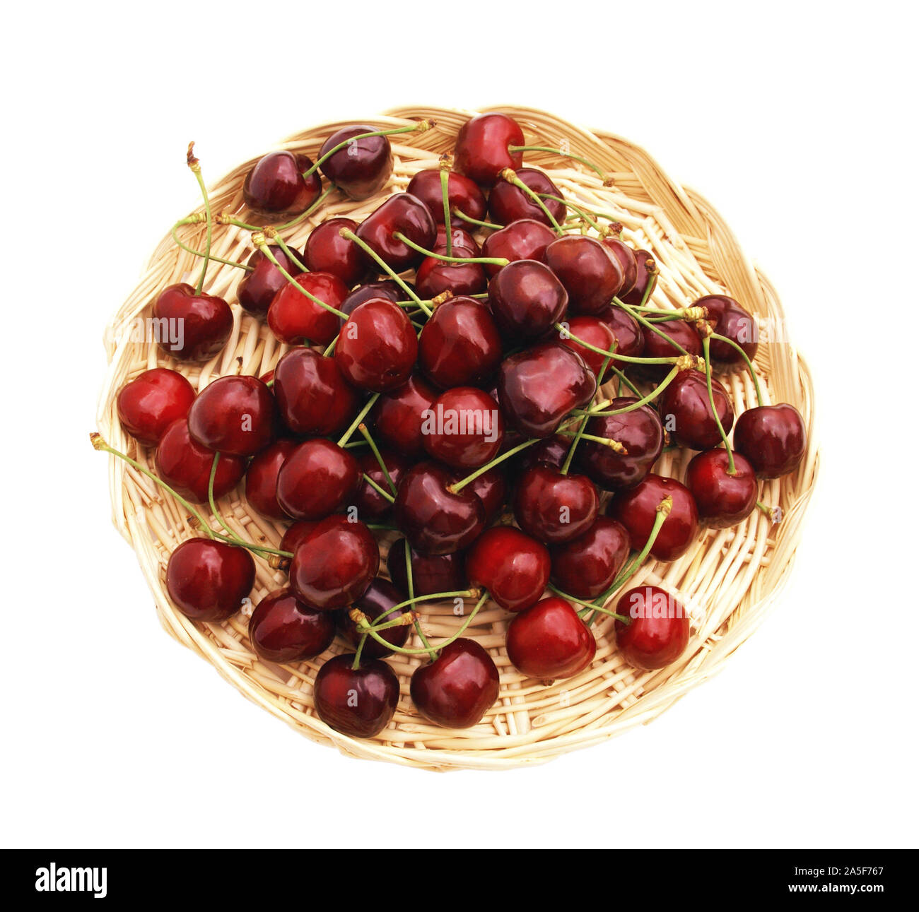 Rote Kirschen Fach isoliert auf weißem Hintergrund Stockfoto