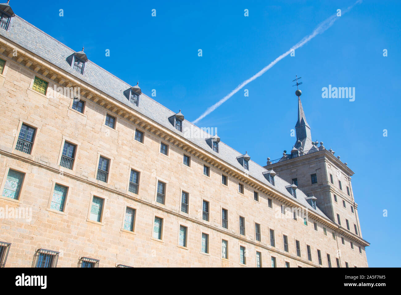 Fassade des königlichen Klosters. San Lorenzo del Escorial, Madrid-Segovia, Spanien. Stockfoto