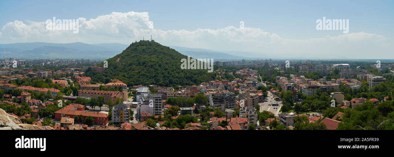 PLOVDIV, Bulgarien - Juli 02, 2019: Panoramablick auf die zweitgrößte Stadt in Bulgarien. Stockfoto