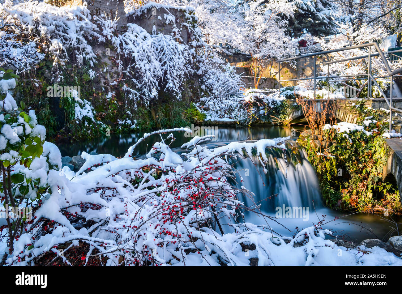 Die Wasserfälle von Edessa sind die bekanntesten Wasserfälle in Griechenland, im Herzen der Stadt im Norden Griechenlands. Stockfoto