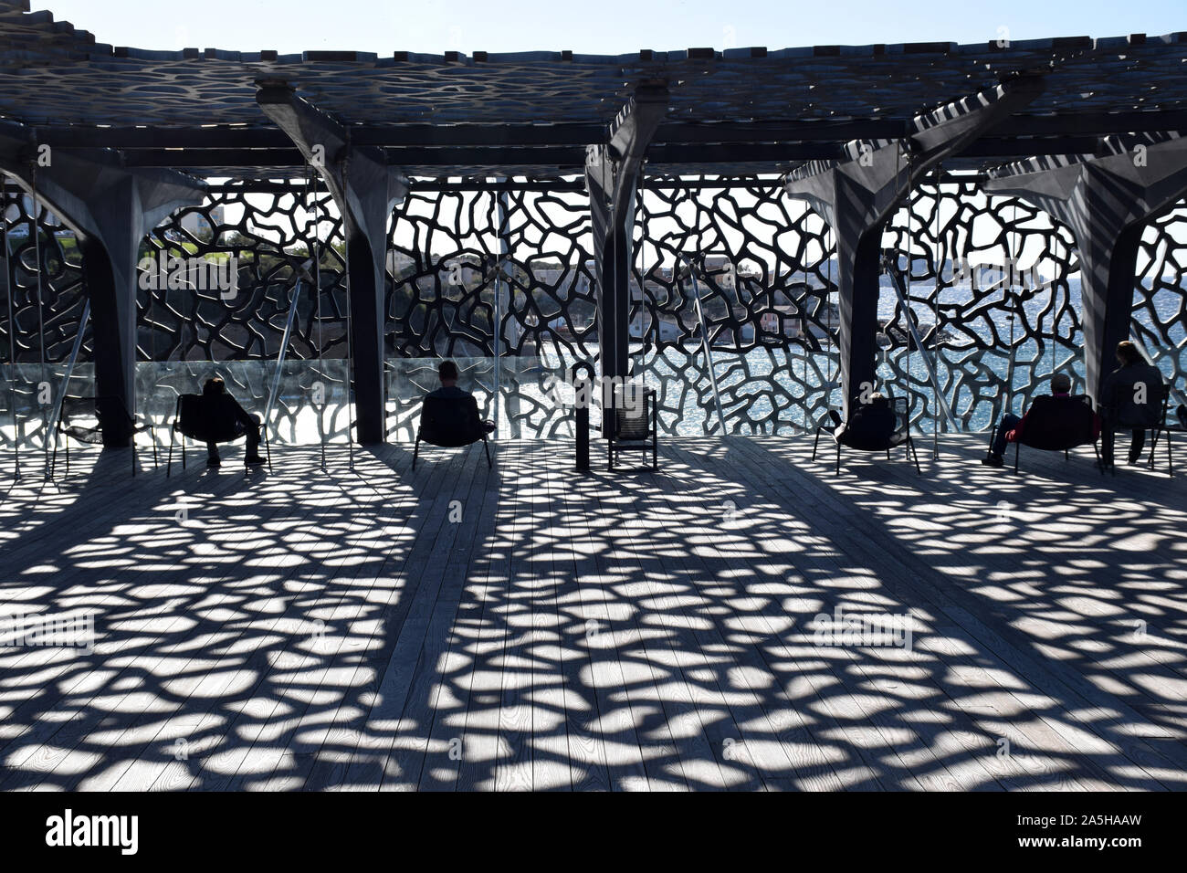 Cafe, MuCEM, Museum für Europäische und mediterrane Kulturen, Marseille, Frankreich Okt 2019 Stockfoto