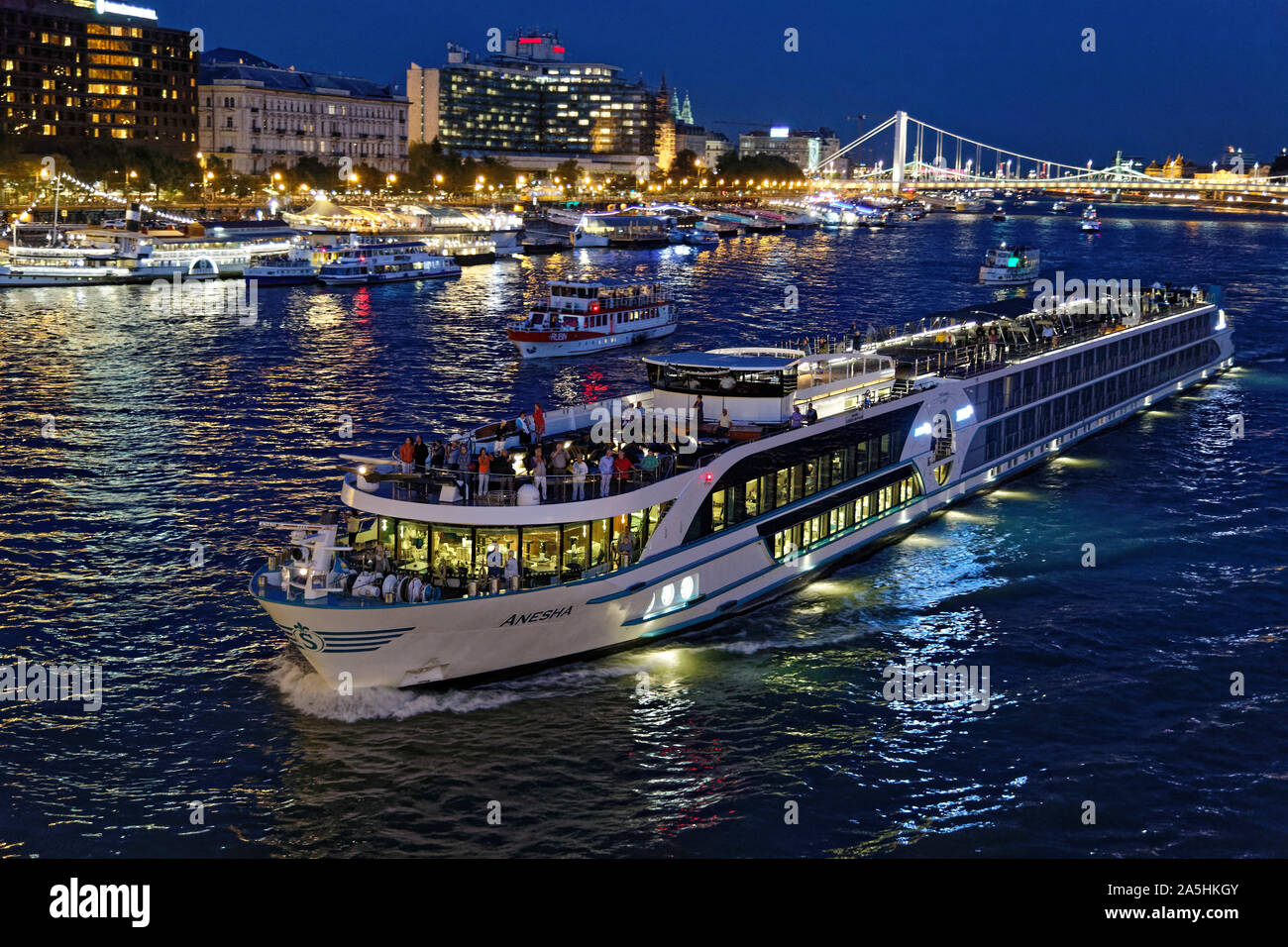 Budapest, Ungarn. 15 August, 2019. Riverboat für Touristen auf der Donau in Budapest, Ungarn. Quelle: Bernard Menigault/Alamy Stock Foto Stockfoto