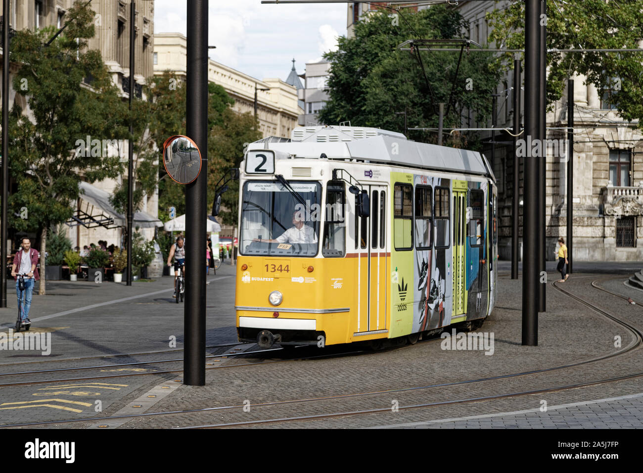 Budapest, Ungarn. 16 August, 2019. Eine Straßenbahn in Budapest, Ungarn. Quelle: Bernard Menigault/Alamy Stock Foto Stockfoto